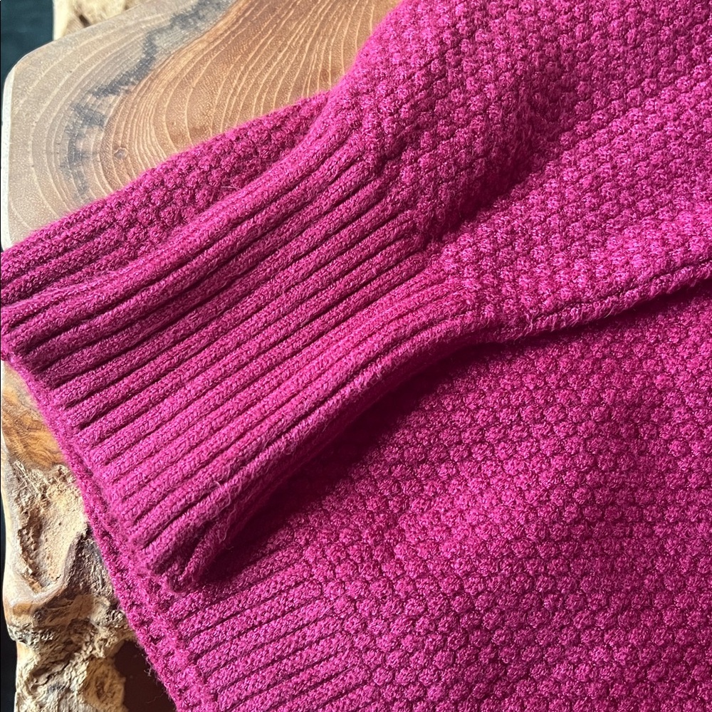 Coco + Carmen Relaxed Ciana pullover Sweater NWT - Picture 8 of 8